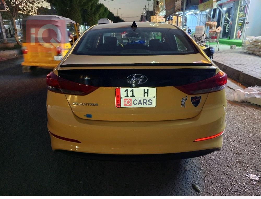 هیوندای ئەلەنترا